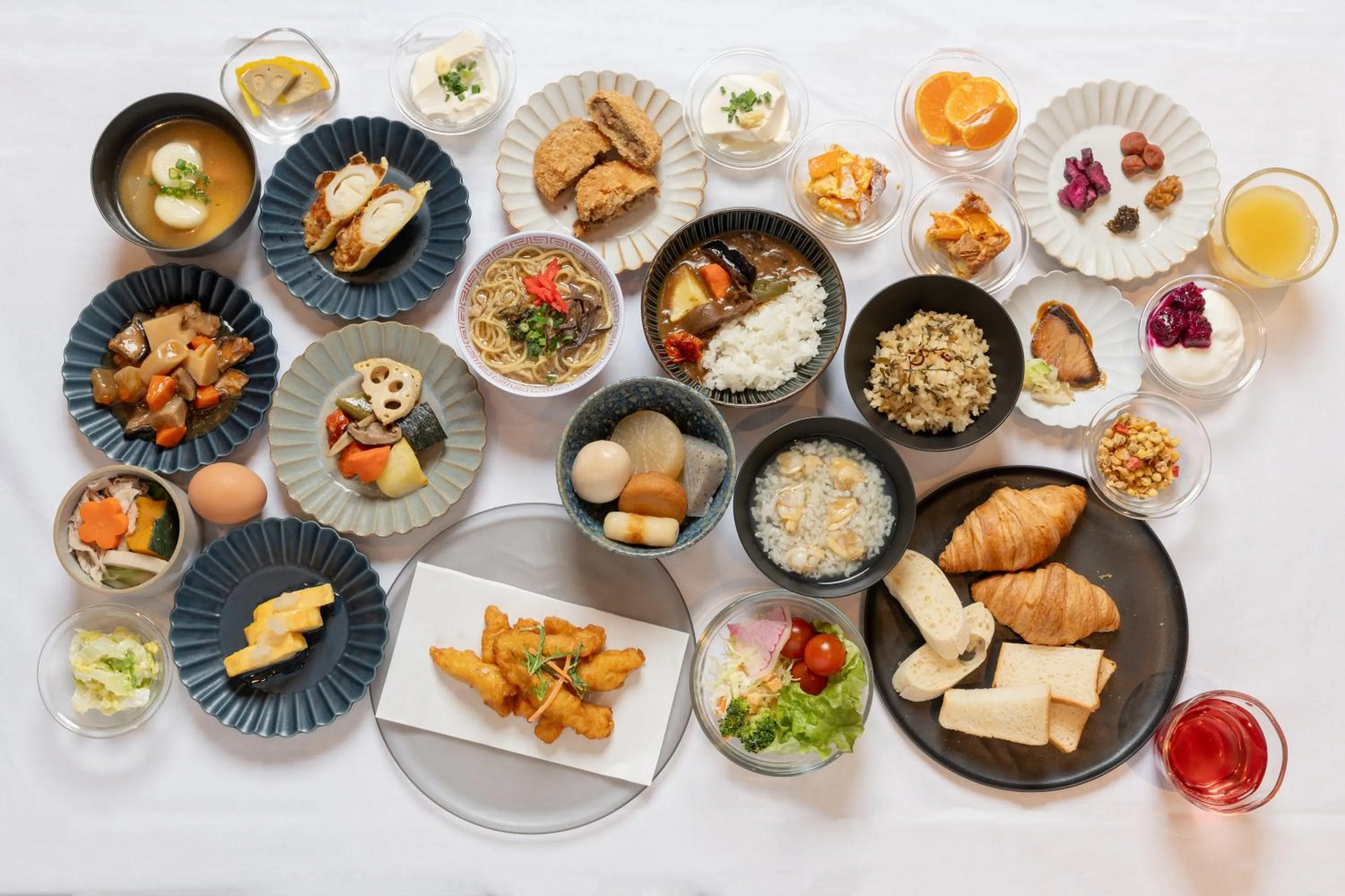 Breakfast in Grids Premium Hotel Kumamoto