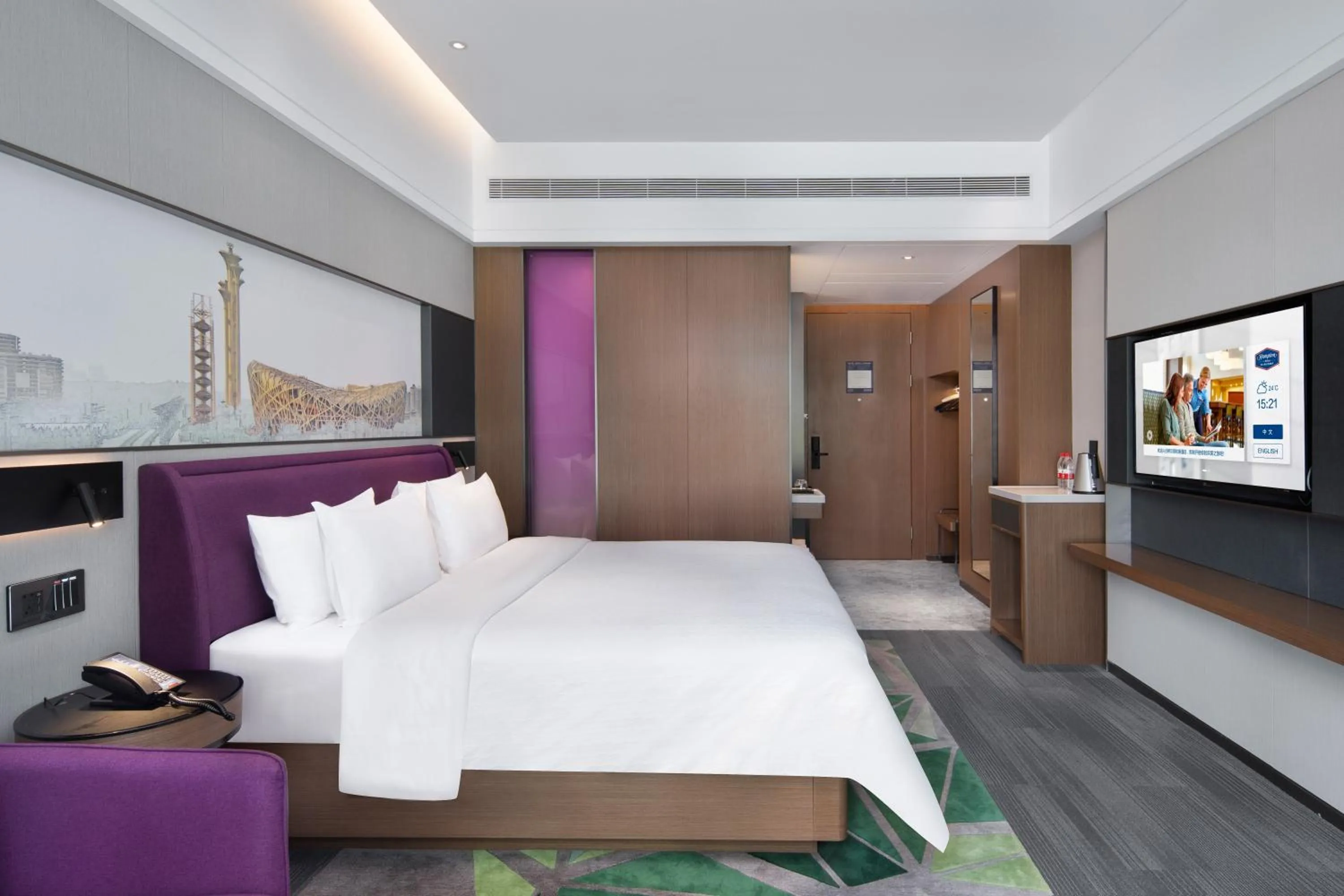 Photo of the whole room, Bed in Hampton by Hilton Beijing South Railway Station