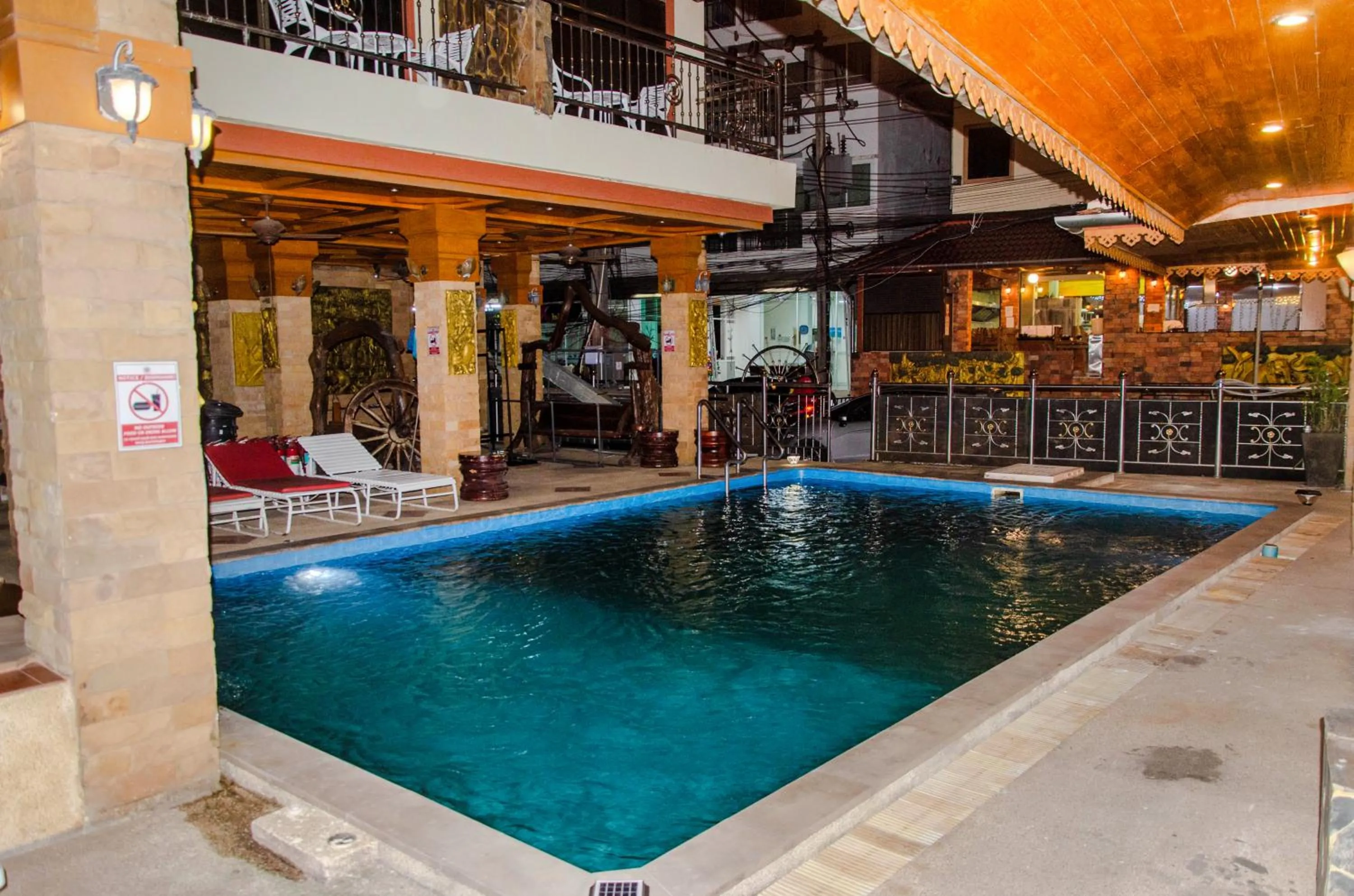 Swimming pool in Diva Patong Hotel