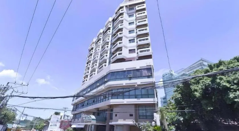 Richmond Plaza Hotel