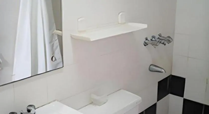 Richmond Plaza Hotel