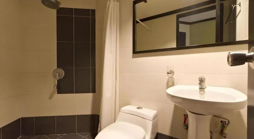 Richmond Plaza Hotel