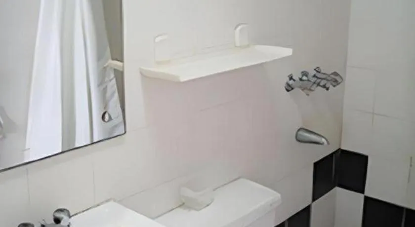 Richmond Plaza Hotel