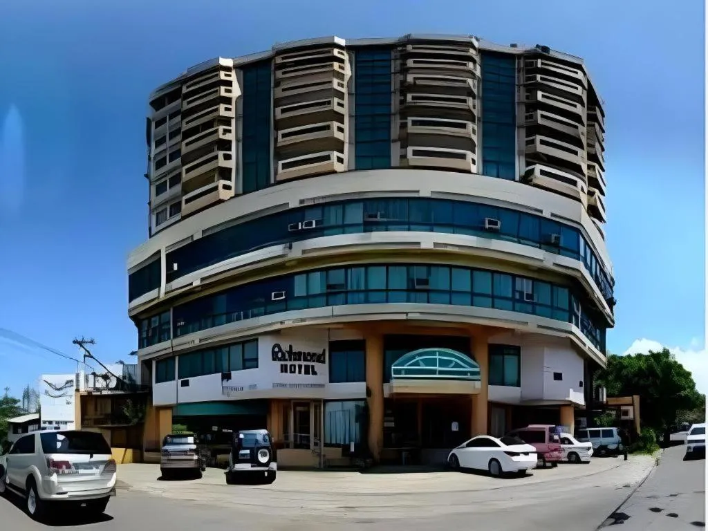 Richmond Plaza Hotel