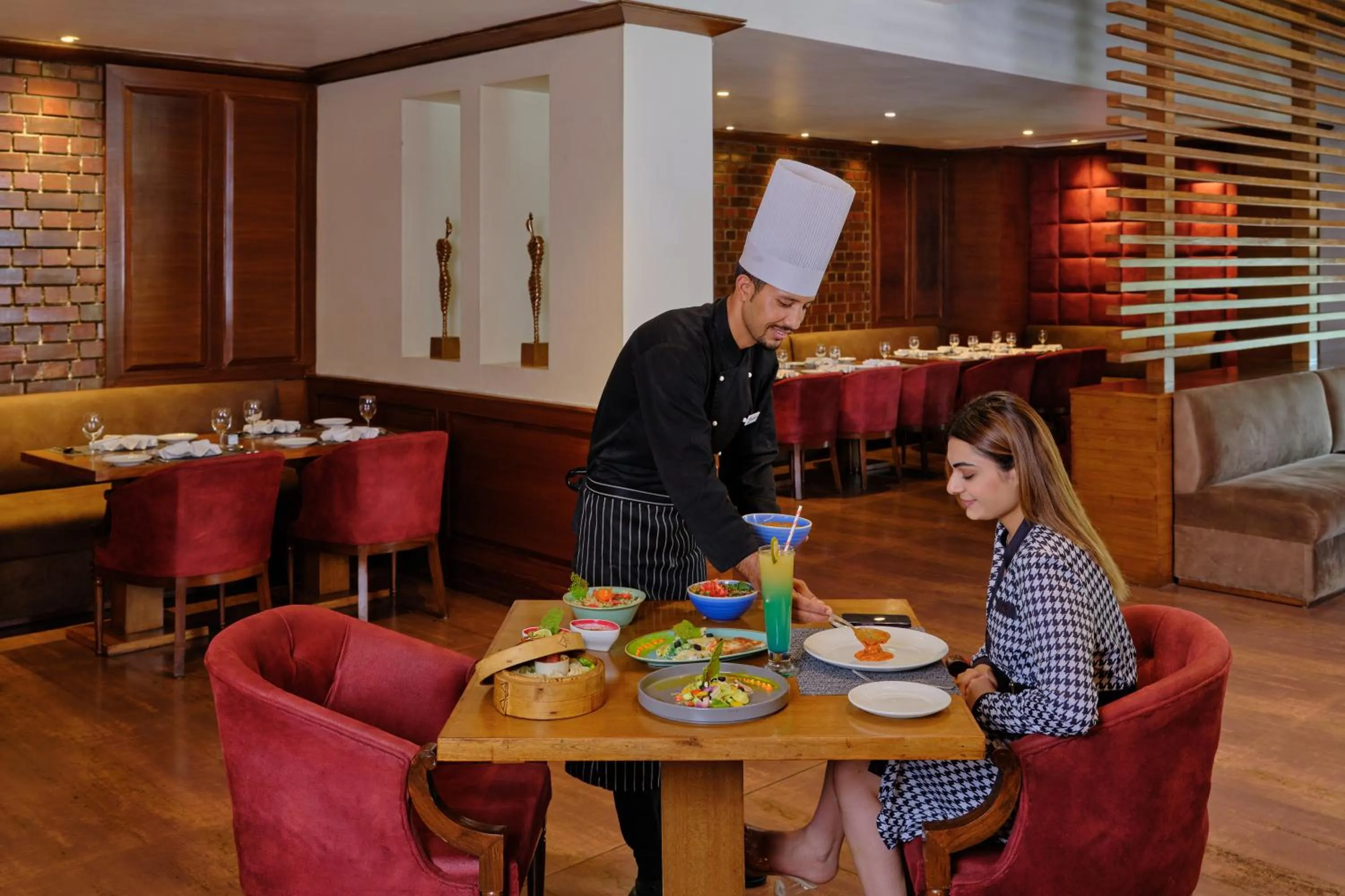 Restaurant/places to eat in Best Western Country Woods Ambala