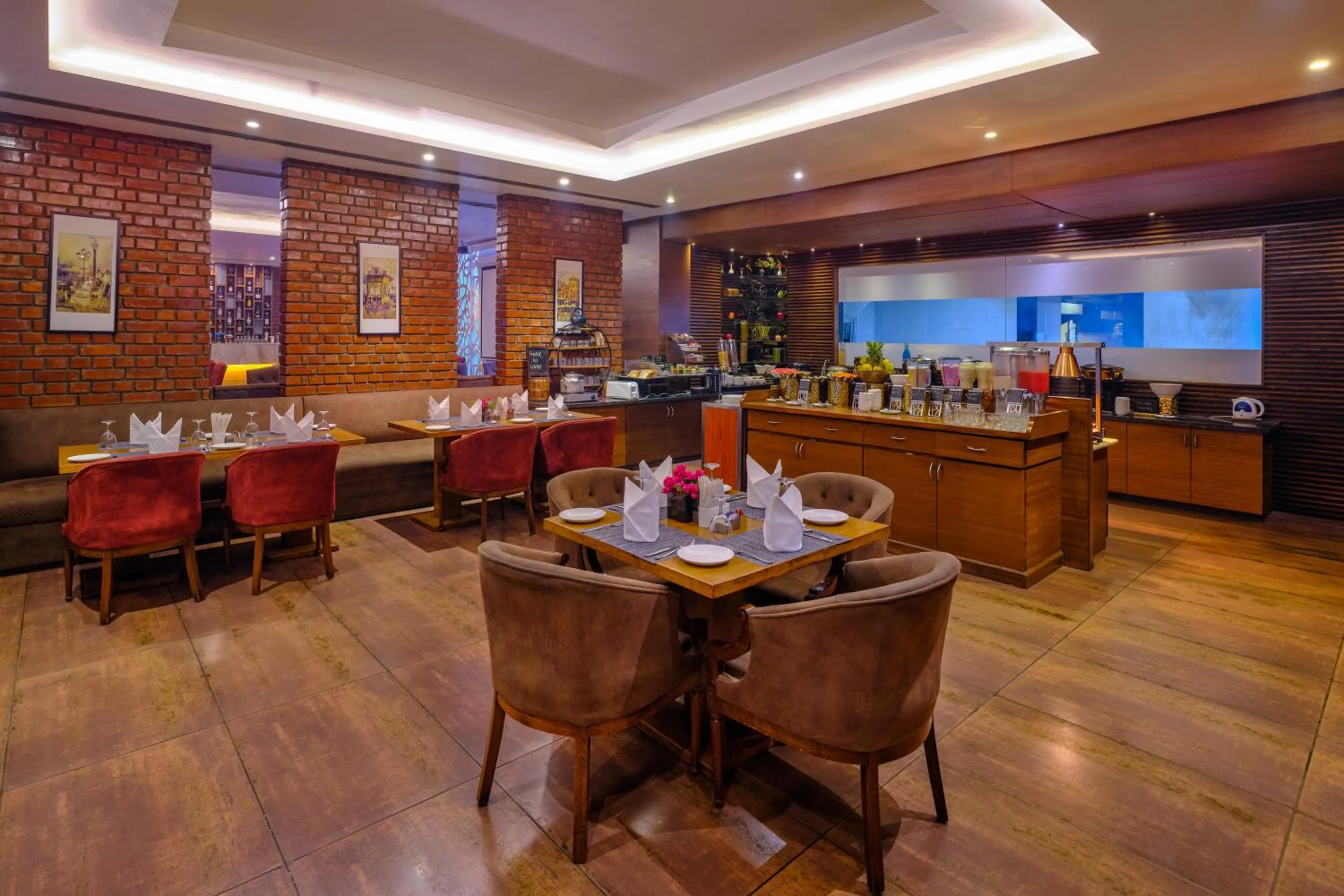 Restaurant/places to eat in Best Western Country Woods Ambala