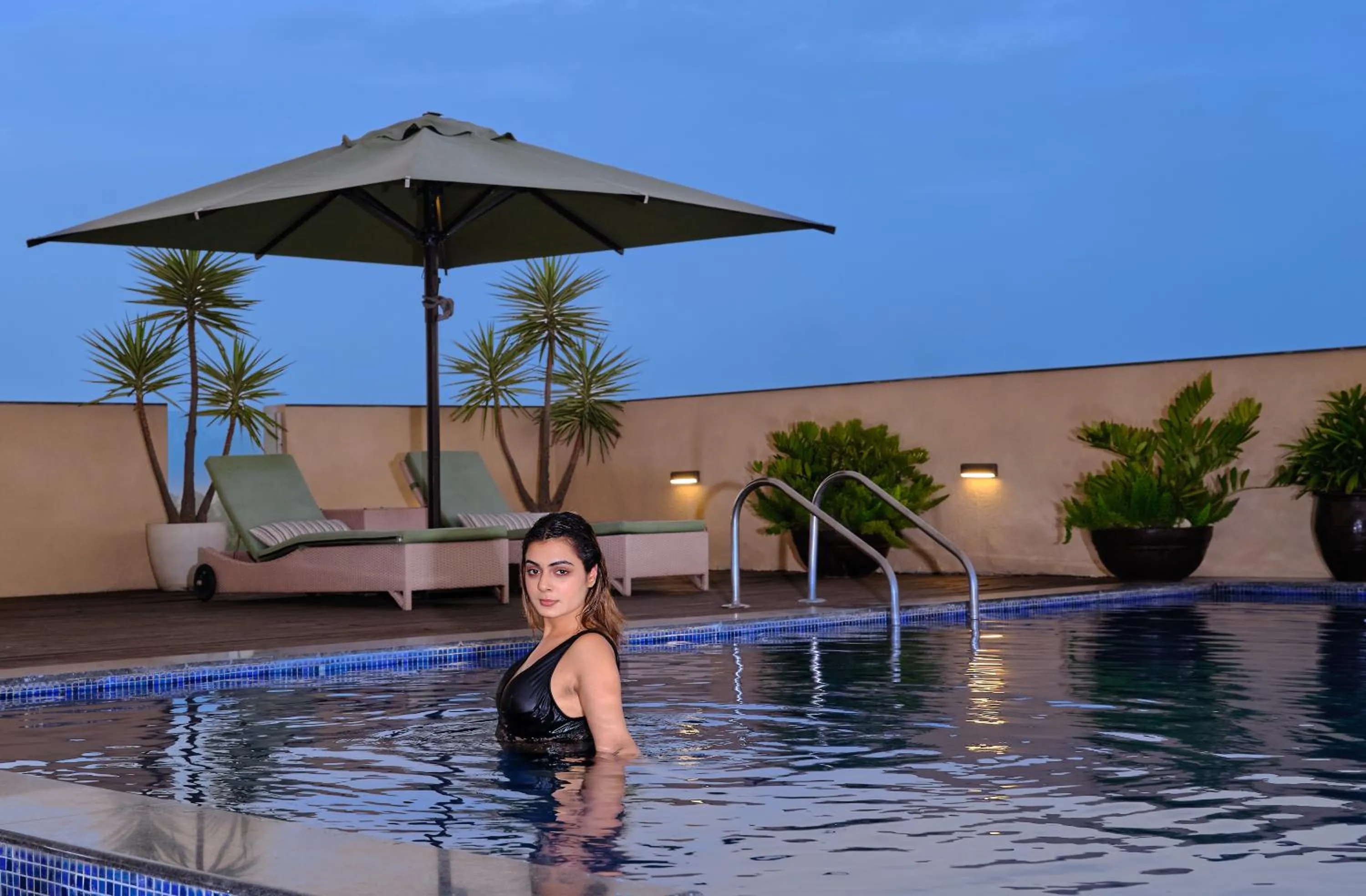 Swimming pool in Best Western Country Woods Ambala