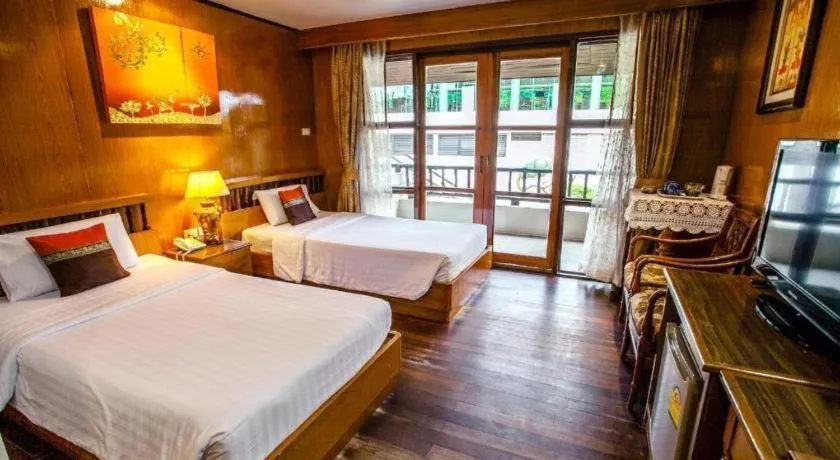 Bed in Phi Phi Banyan Villa