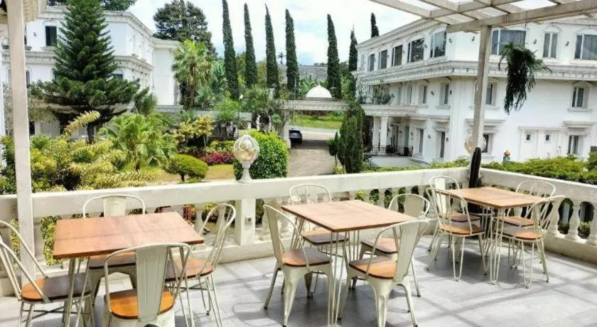 Rizen Premiere Hotel