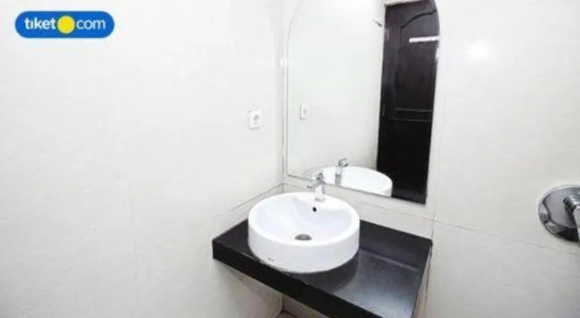 Rizen Premiere Hotel