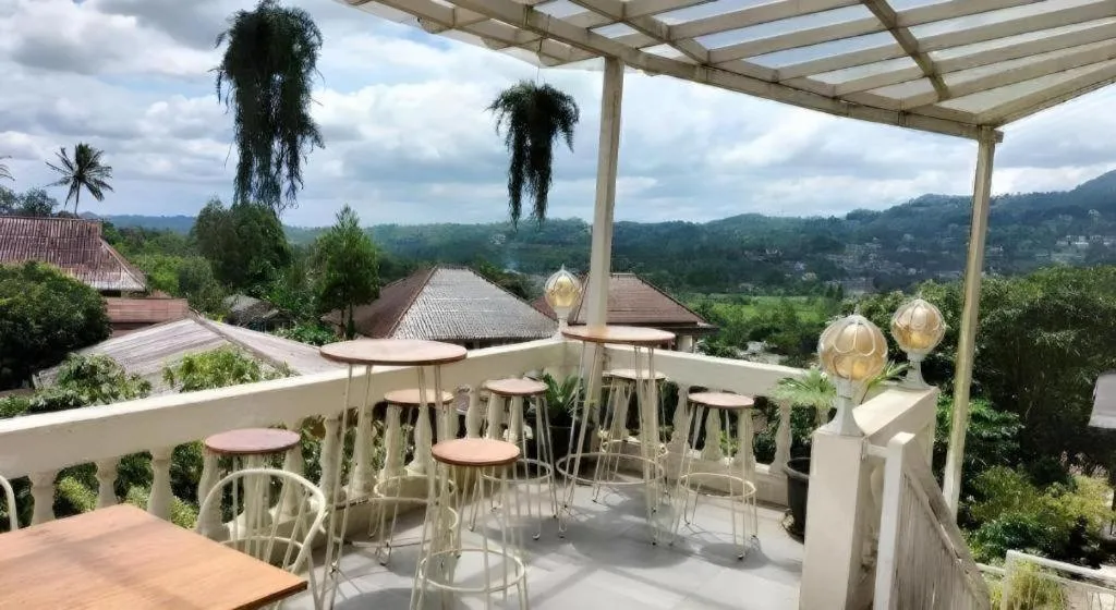 Rizen Premiere Hotel