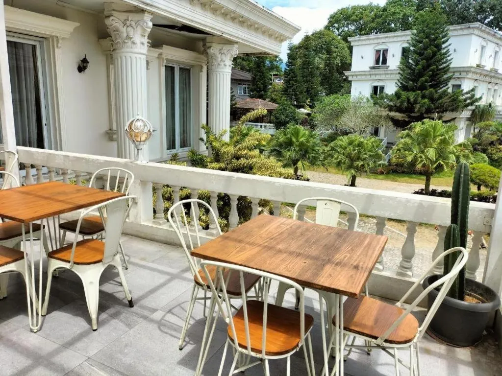 Rizen Premiere Hotel