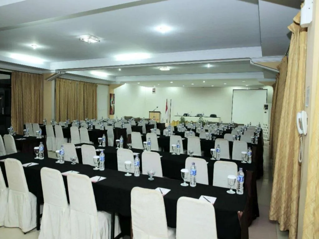 Rizen Premiere Hotel