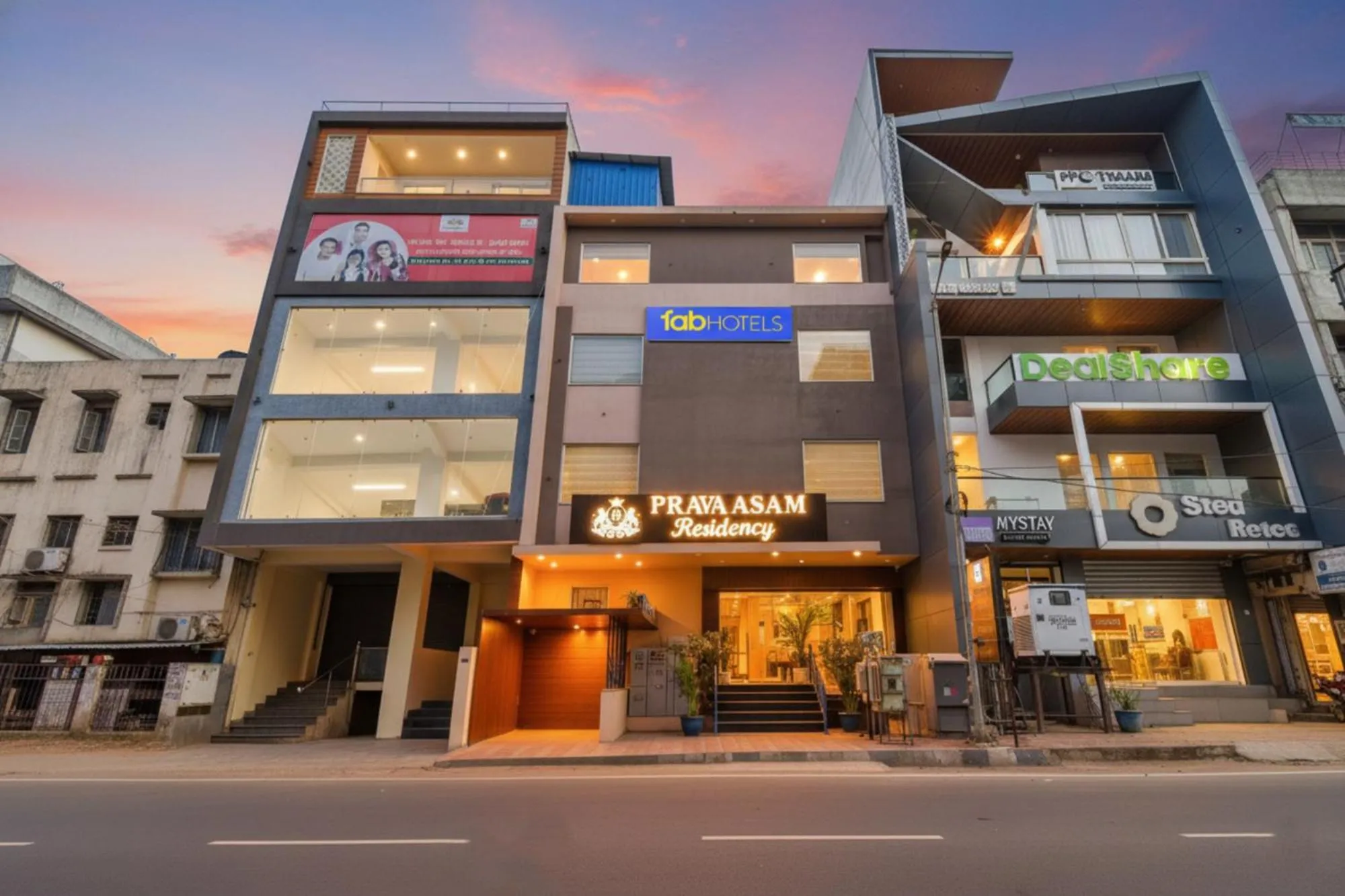 Facade/entrance in FabHotel Pravaasam Residency