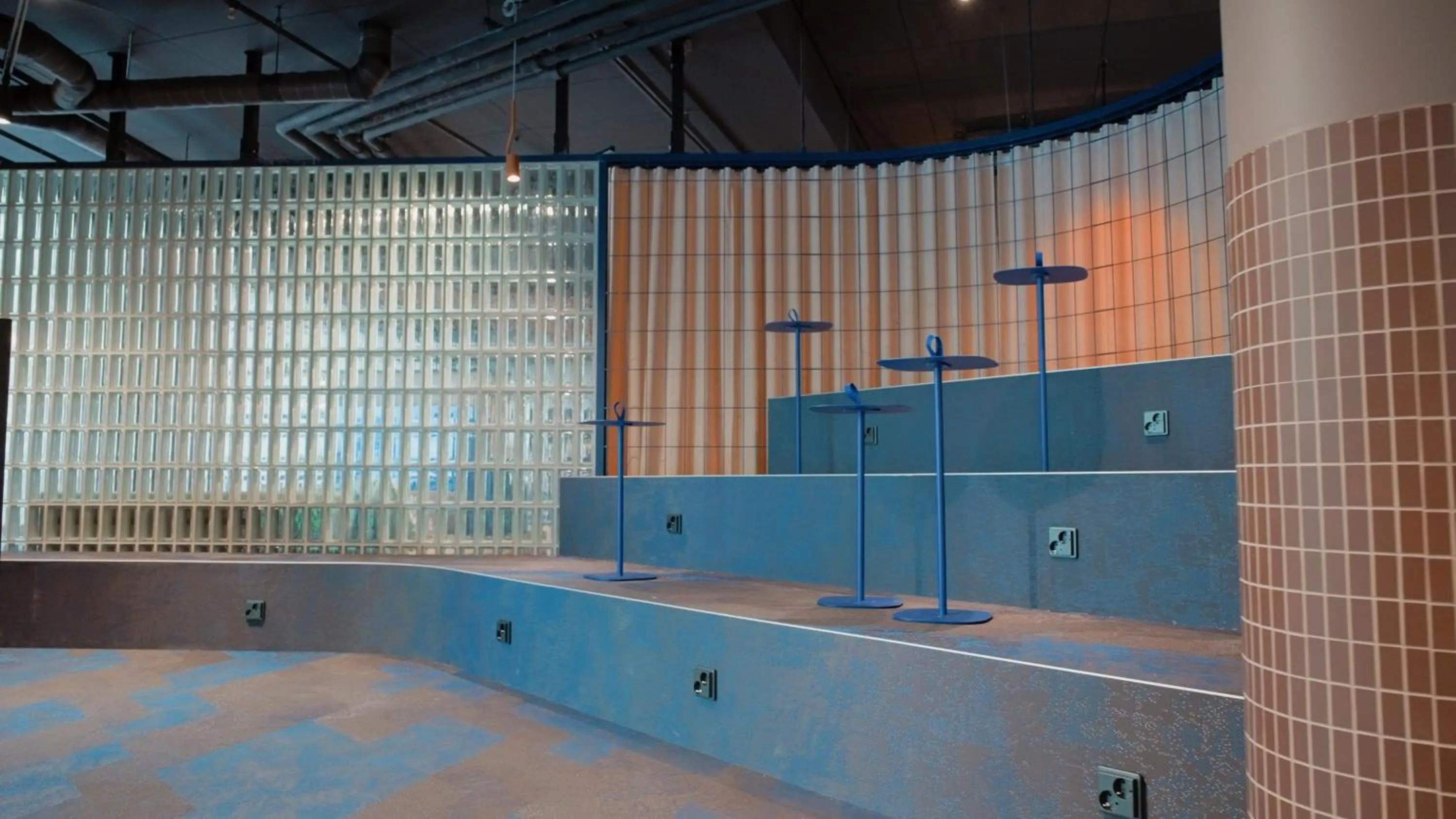 Seating area in Citybox Helsinki