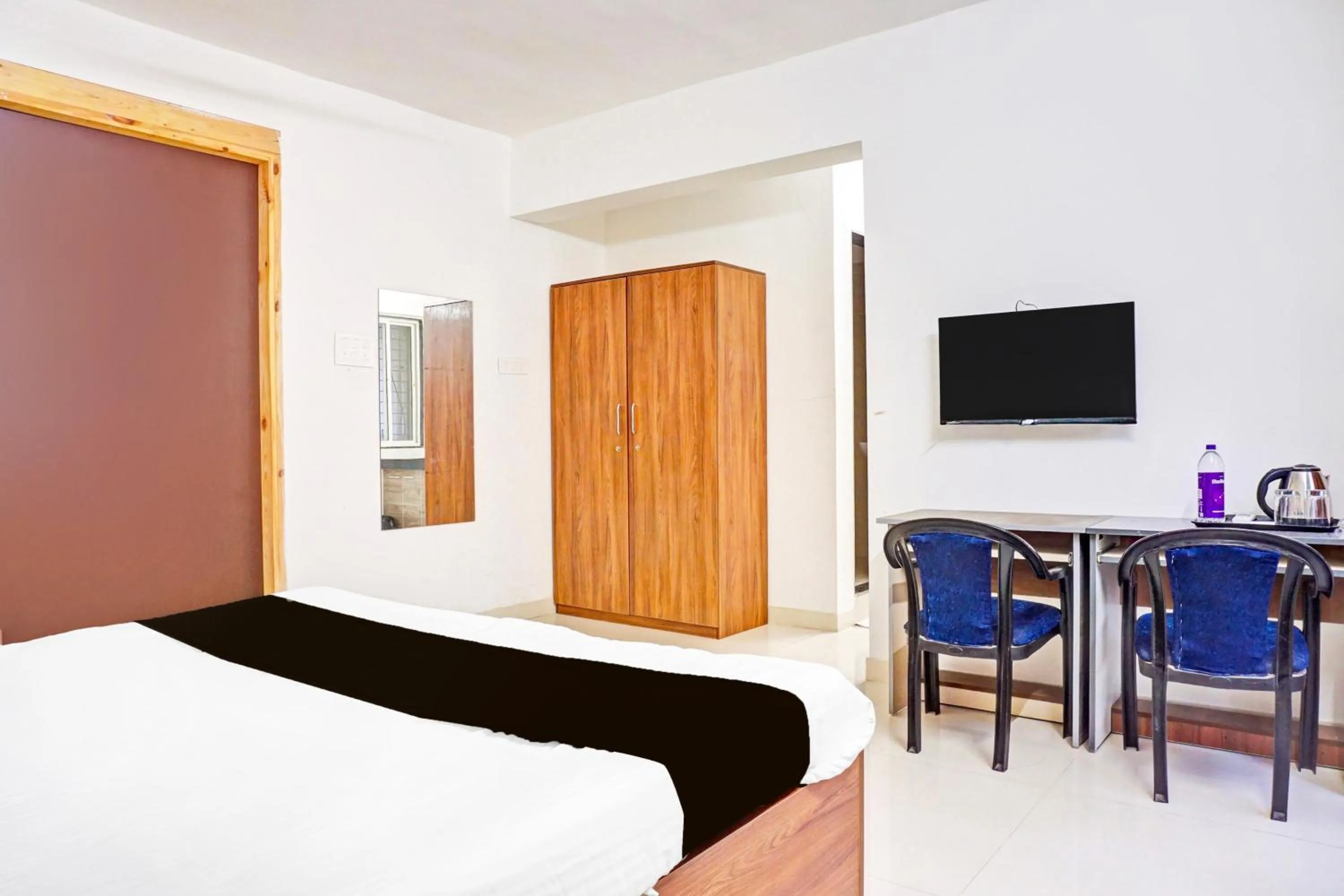 Bedroom, Bed in Collection O Baner Formerly Seven Hills