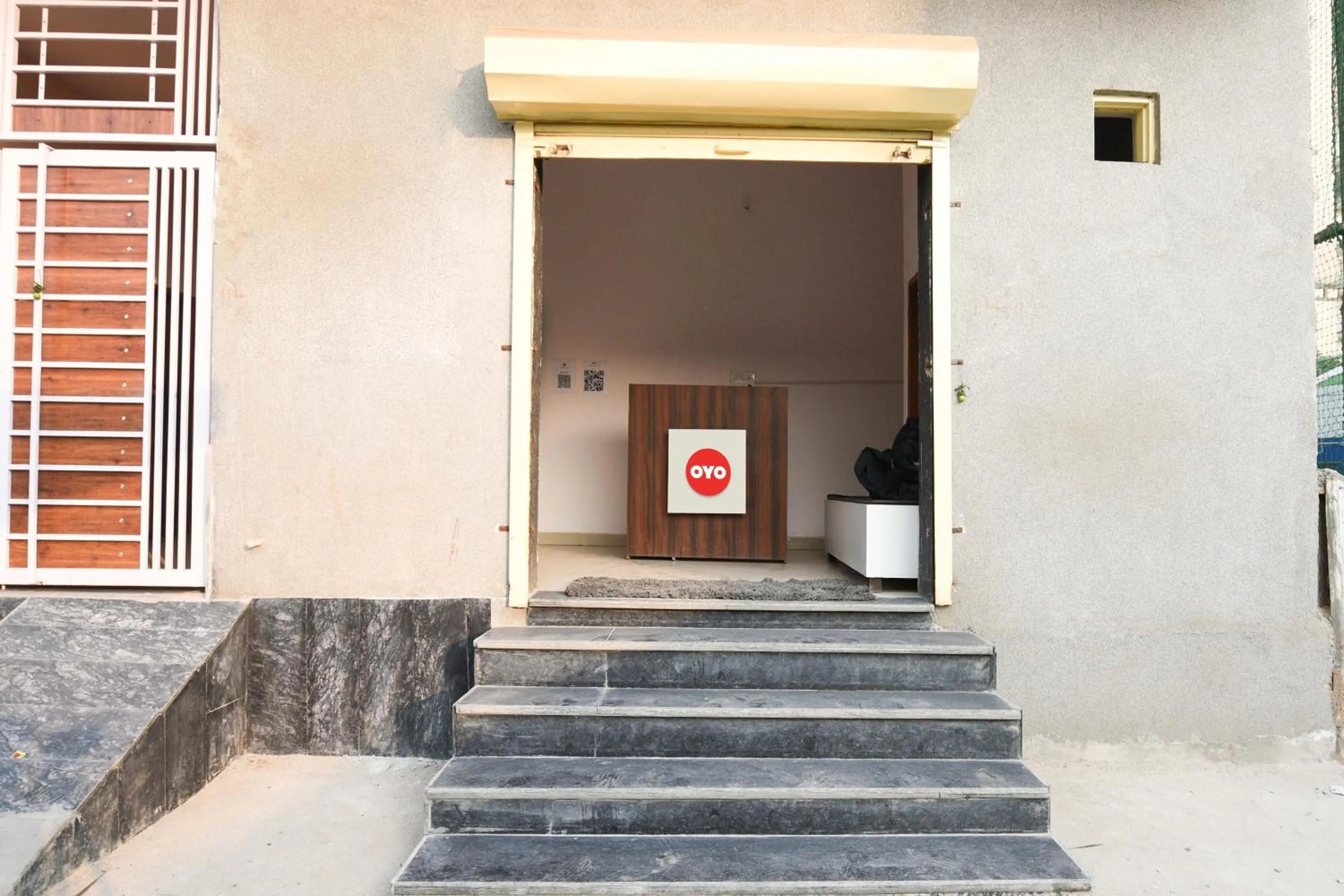 Facade/entrance in Hotel O Royal Place