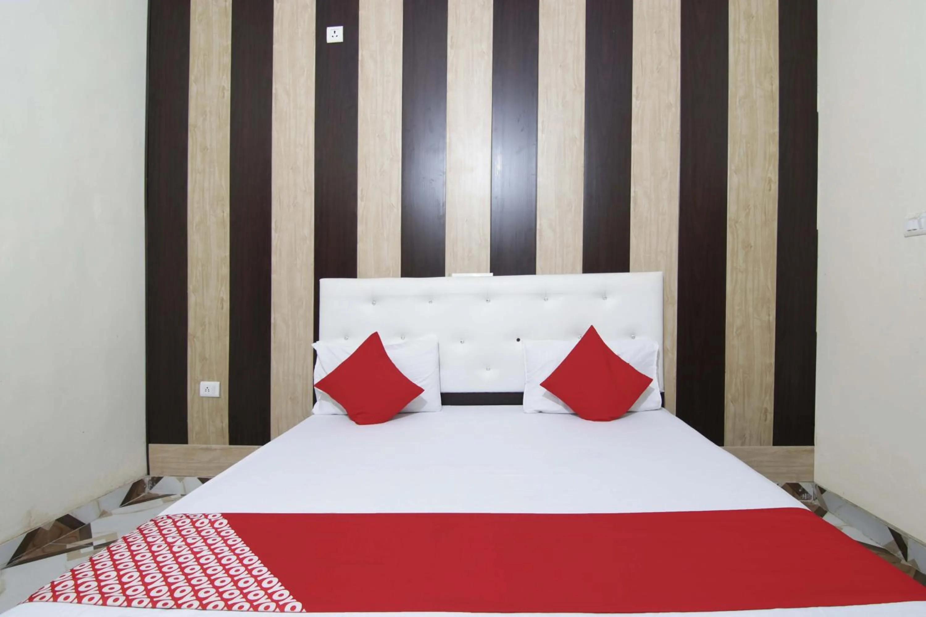Bedroom, Bed in Hotel O Royal Place