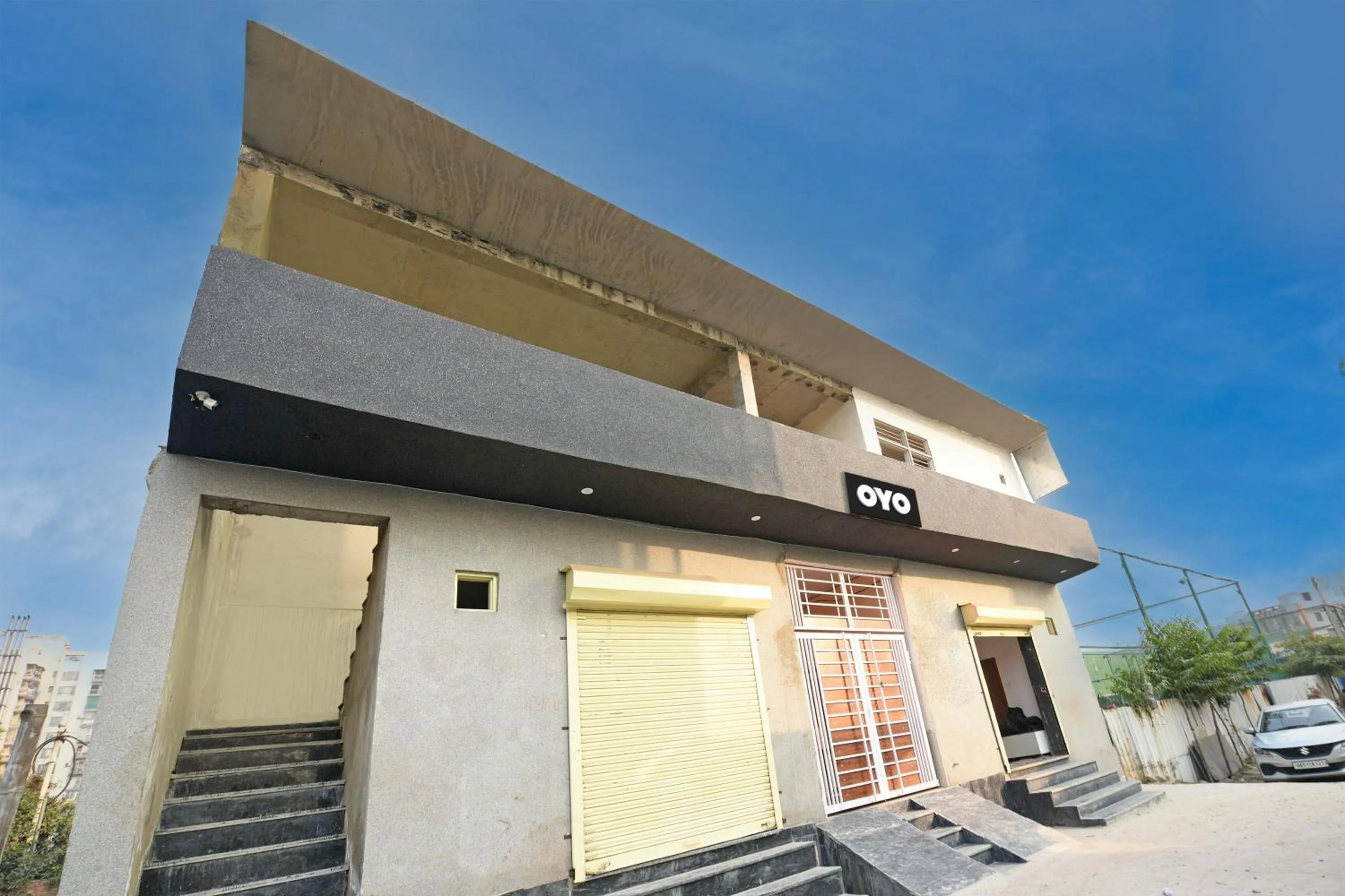 Facade/entrance in Hotel O Royal Place