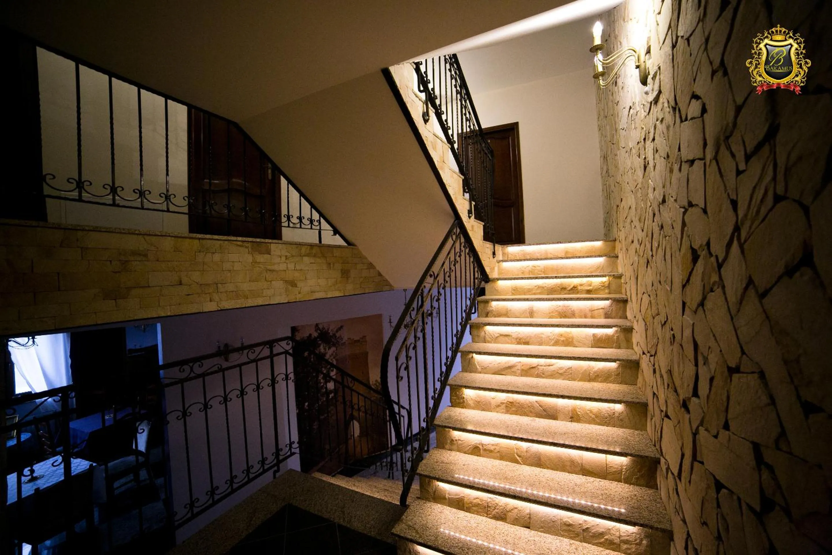 Restaurant/places to eat in Rezydencja Bakamus