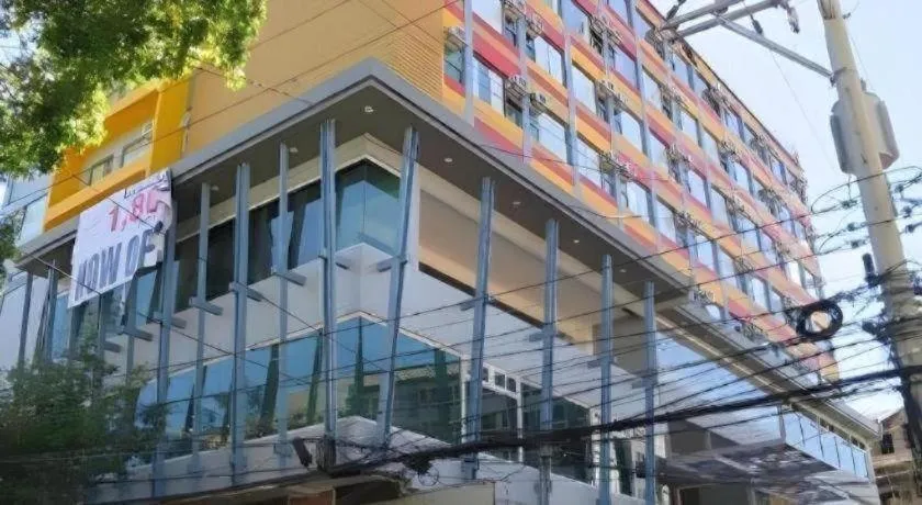 Travelite Hotel Legarda