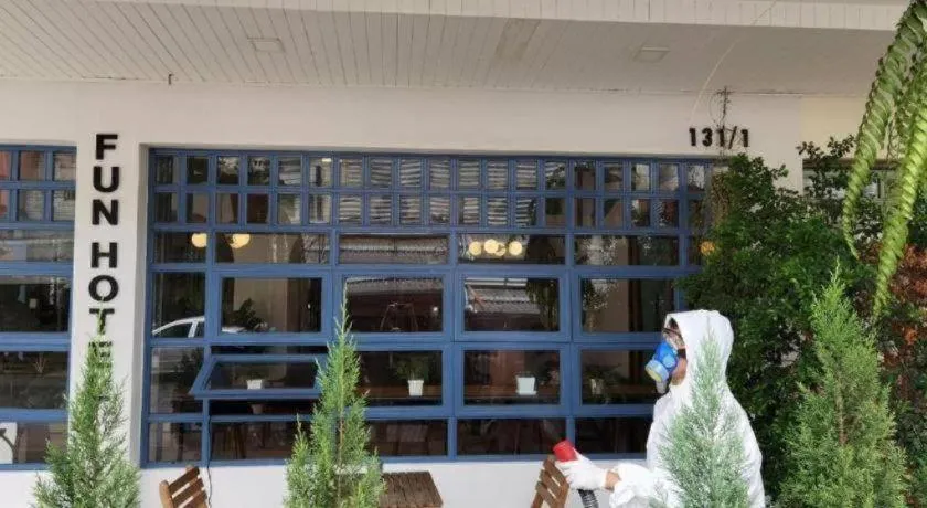 Fun Hotel