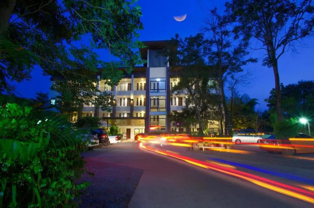 Gasser Park & Residence