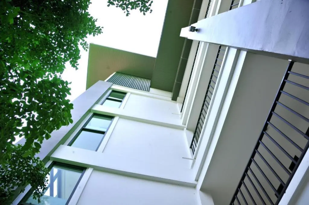 Gasser Park & Residence