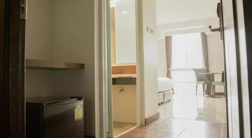 B2 Hat Yai Rat Uthit Boutique & Budget Hotel