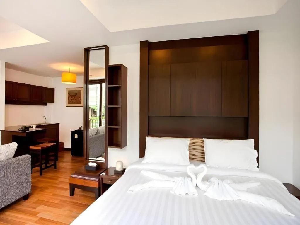 Bed in Maryoo Samui Hotel