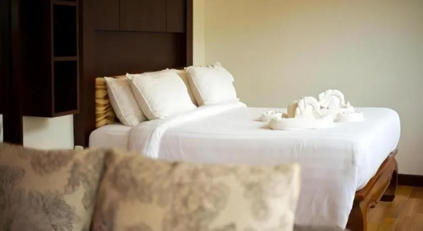 Bed in Maryoo Samui Hotel