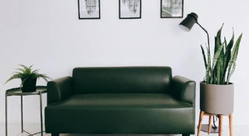 Khemjit cafe' and bed