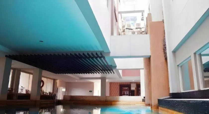 Horison Kota Lama Semarang