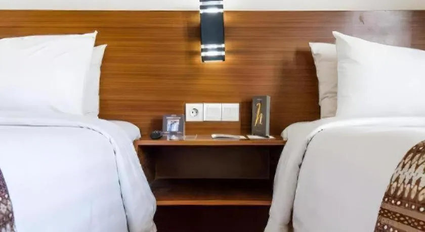 Bed in Horison Kota Lama Semarang