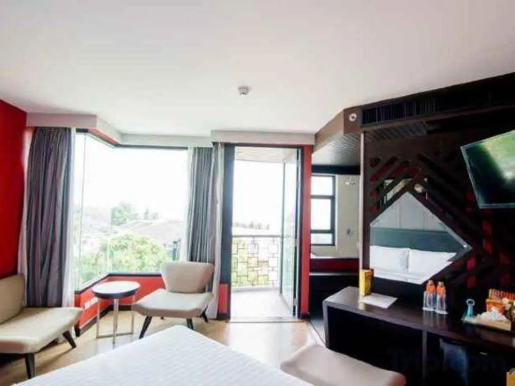 Bed in The Sez Hotel Bangsaen