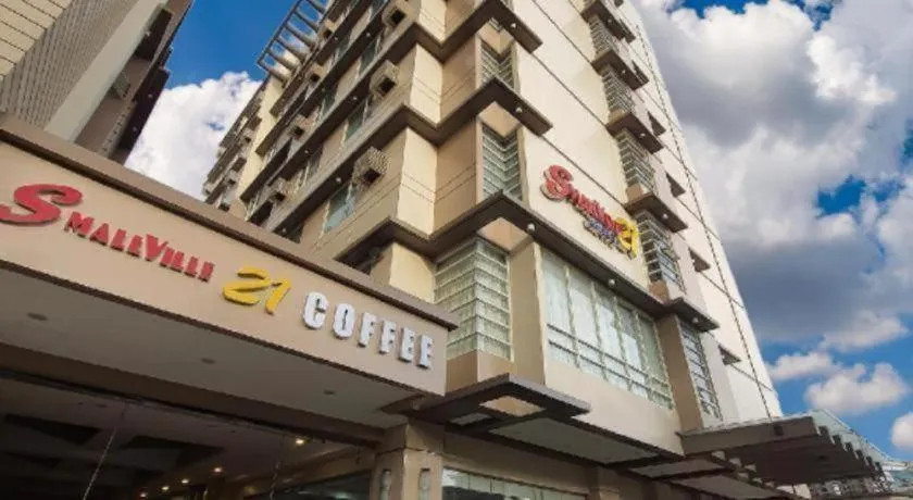 SMALLVILLE 21 HOTEL