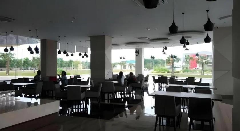 Wing Hotel Kualanamu Airport