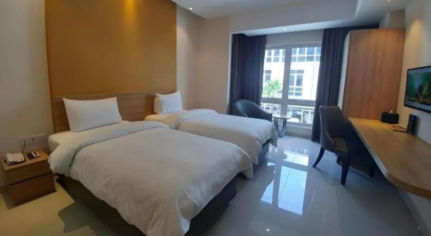 Bed in Wing Hotel Kualanamu Airport