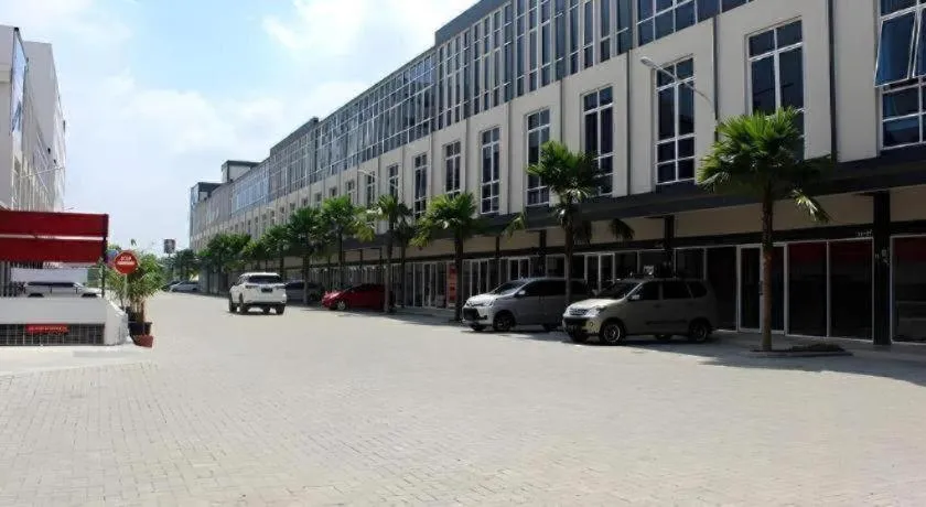 Wing Hotel Kualanamu Airport