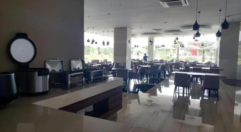 Wing Hotel Kualanamu Airport