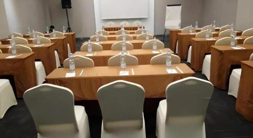 Wing Hotel Kualanamu Airport