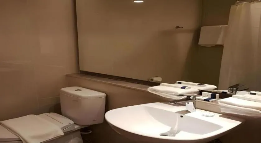 Wing Hotel Kualanamu Airport