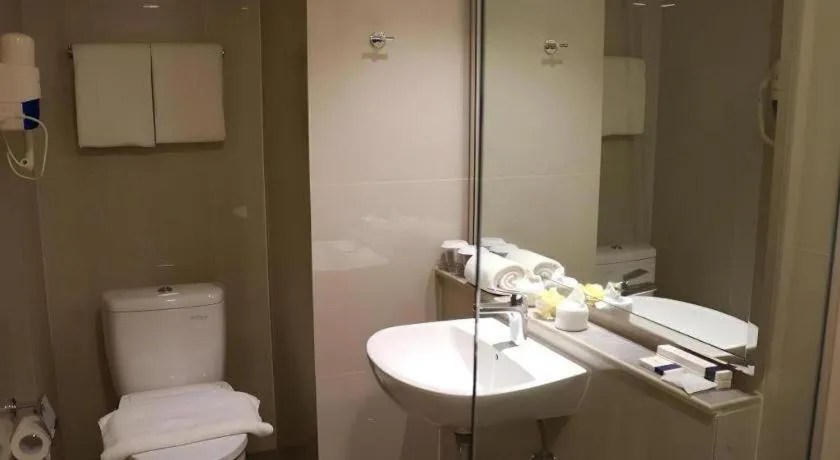 Wing Hotel Kualanamu Airport