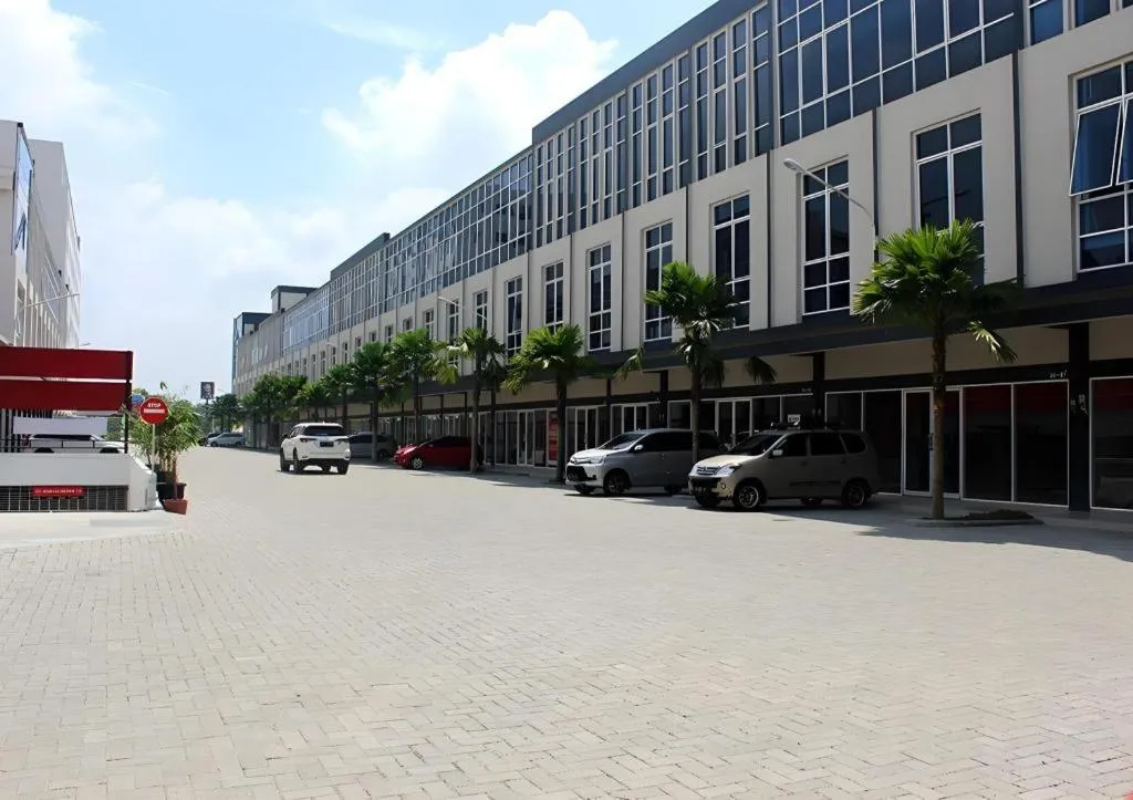 Wing Hotel Kualanamu Airport