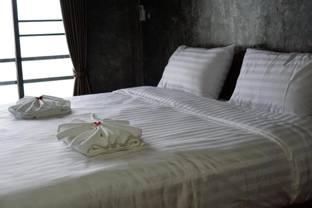 Bed in 101 Tea Green View