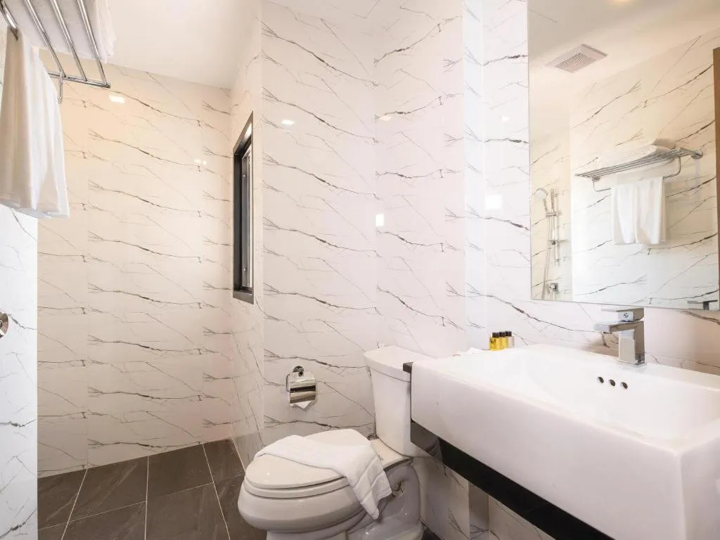 B2 Korat Premier Hotel