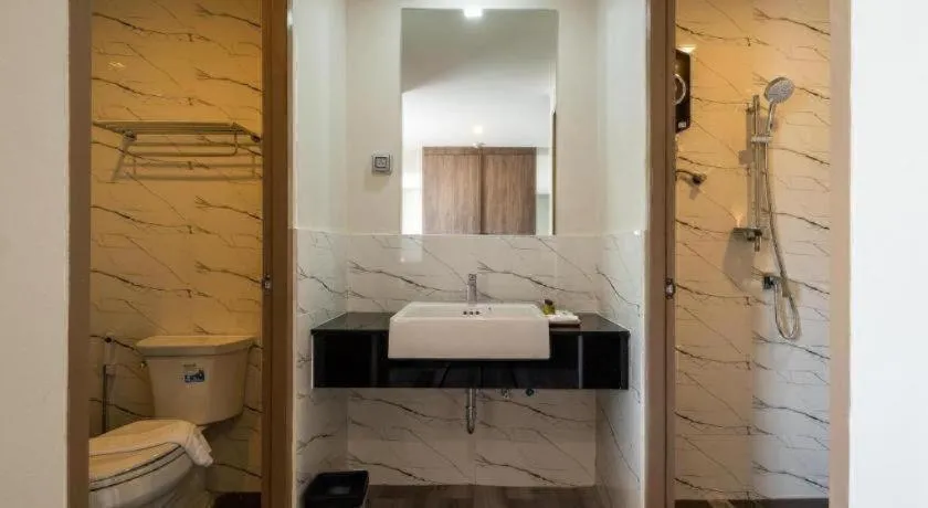 B2 Korat Premier Hotel