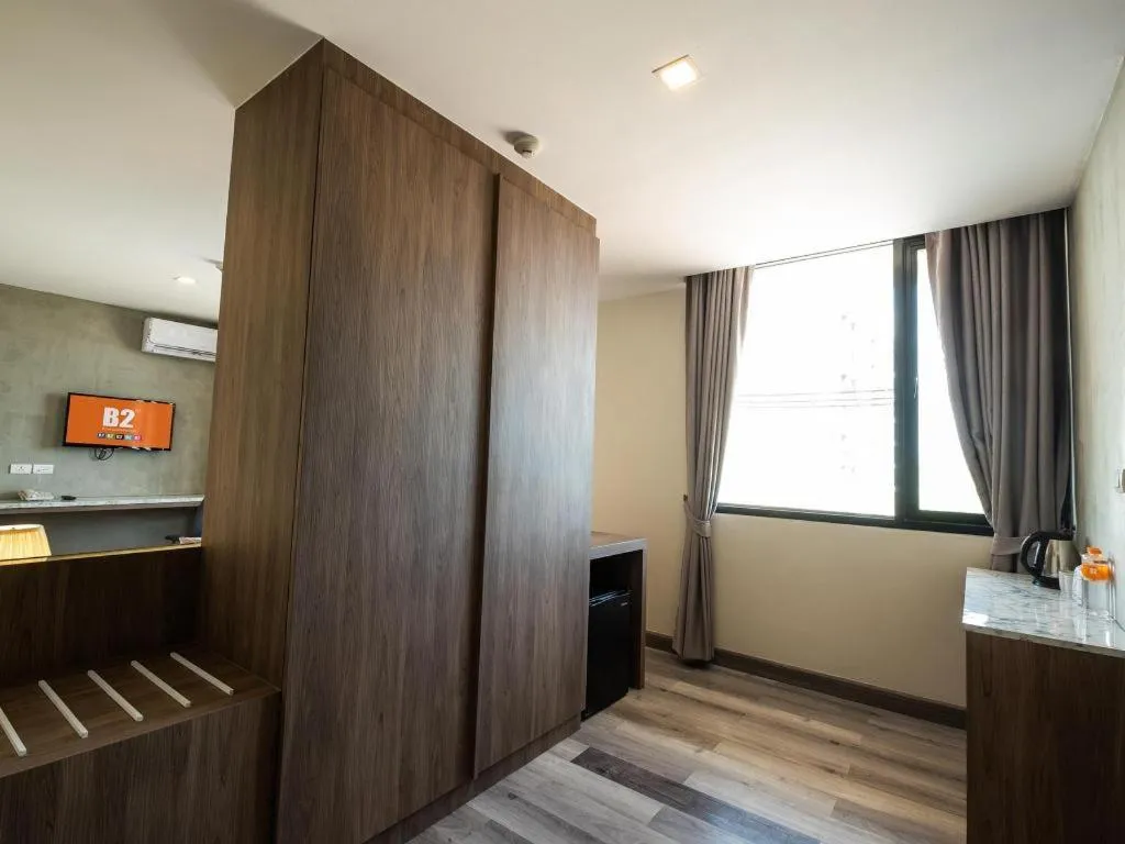 B2 Korat Premier Hotel