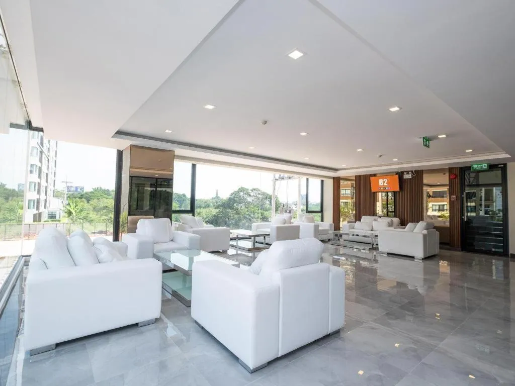 B2 Korat Premier Hotel