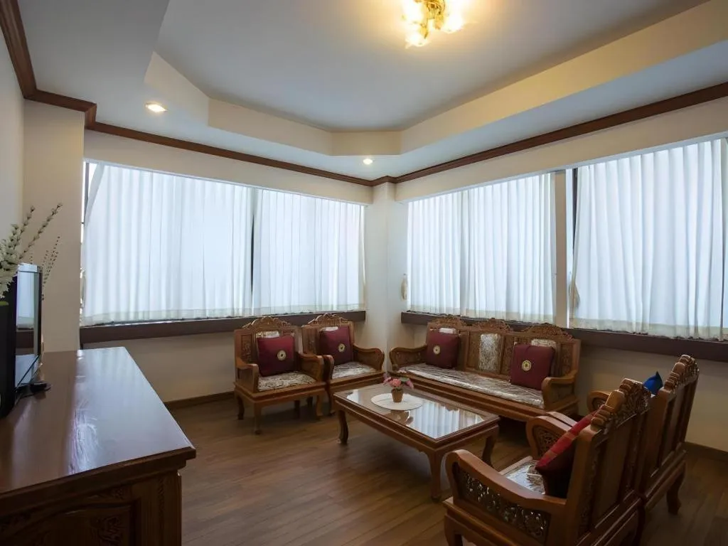 B2 Chang Phueak Gate Premier Hotel